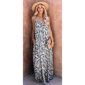 Pocketed Palm Leaves Maxi